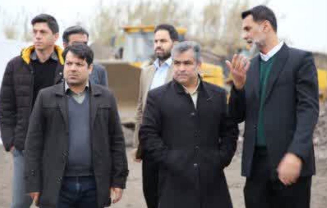 بازدید شهردار بابل و اعضای مدیریت شهری از کارخانه آسفالت شهرداری