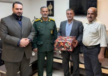 فرمانده سپاه شهرستان بابل از آزاده سرافراز تجلیل و قدردانی کرد