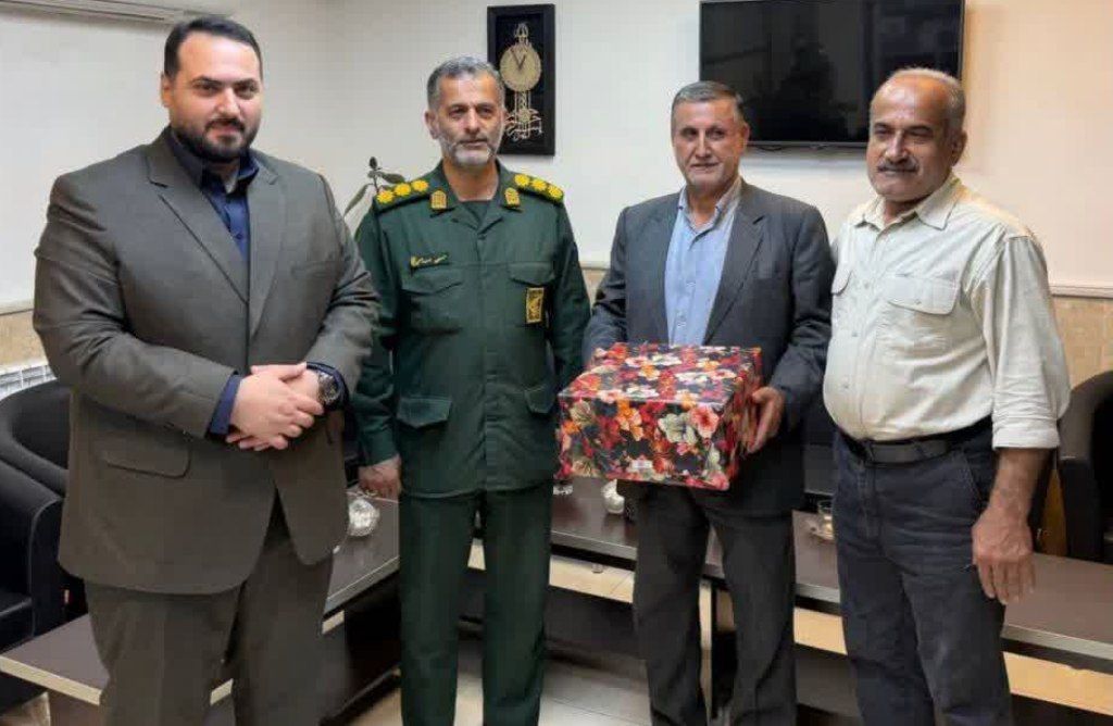 فرمانده سپاه شهرستان بابل از آزاده سرافراز تجلیل و قدردانی کرد