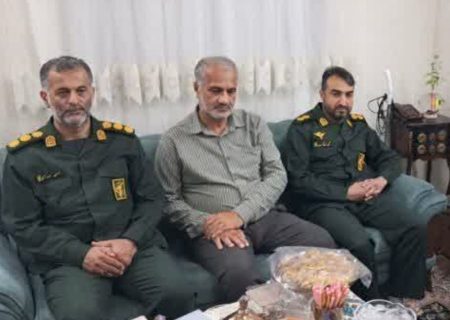 به مناسبت ۲۶ مرداد ماه سالروز بازگشت آزادگان به میهن