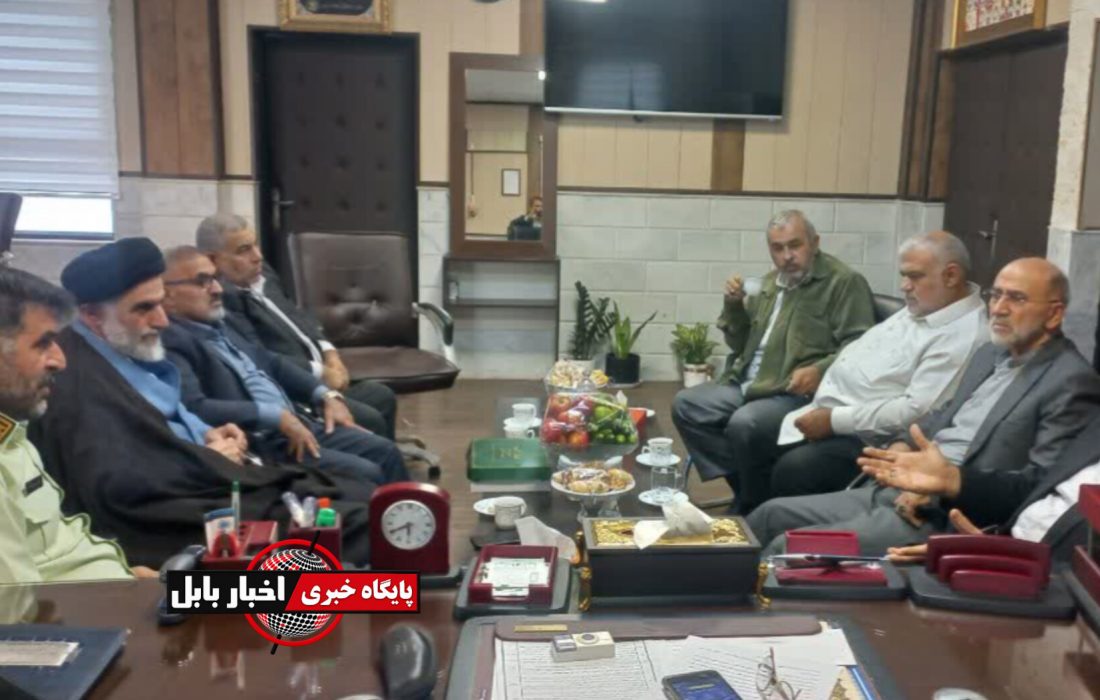 دیدار اعضای هیات رزمندگان اسلام بابل با فرمانده و رئیس عقیدتی-سیاسی انتظامی